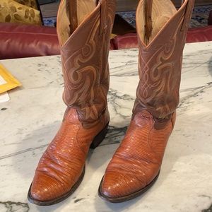 Tony Lama peanut brittle lizard cowboy boot